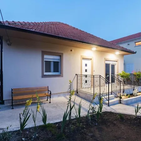 Mihael Holiday House Zadar Extérieur photo