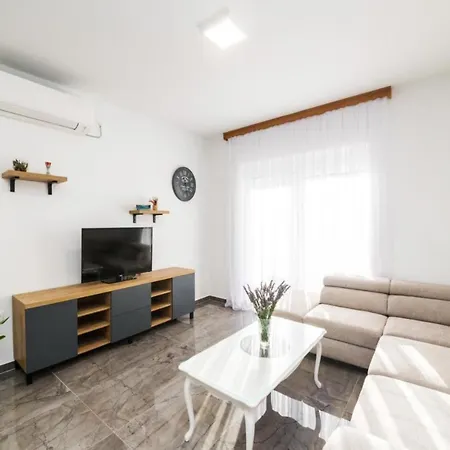 Mihael Holiday House Zadar Extérieur photo